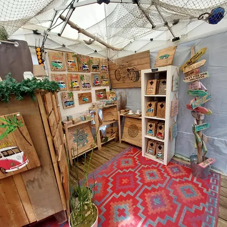 Belharra House Couette-café