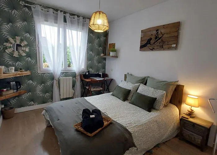 ベッド・アンド・ブレックファスト Belharra House *